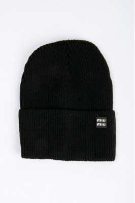 Шапка жіноча